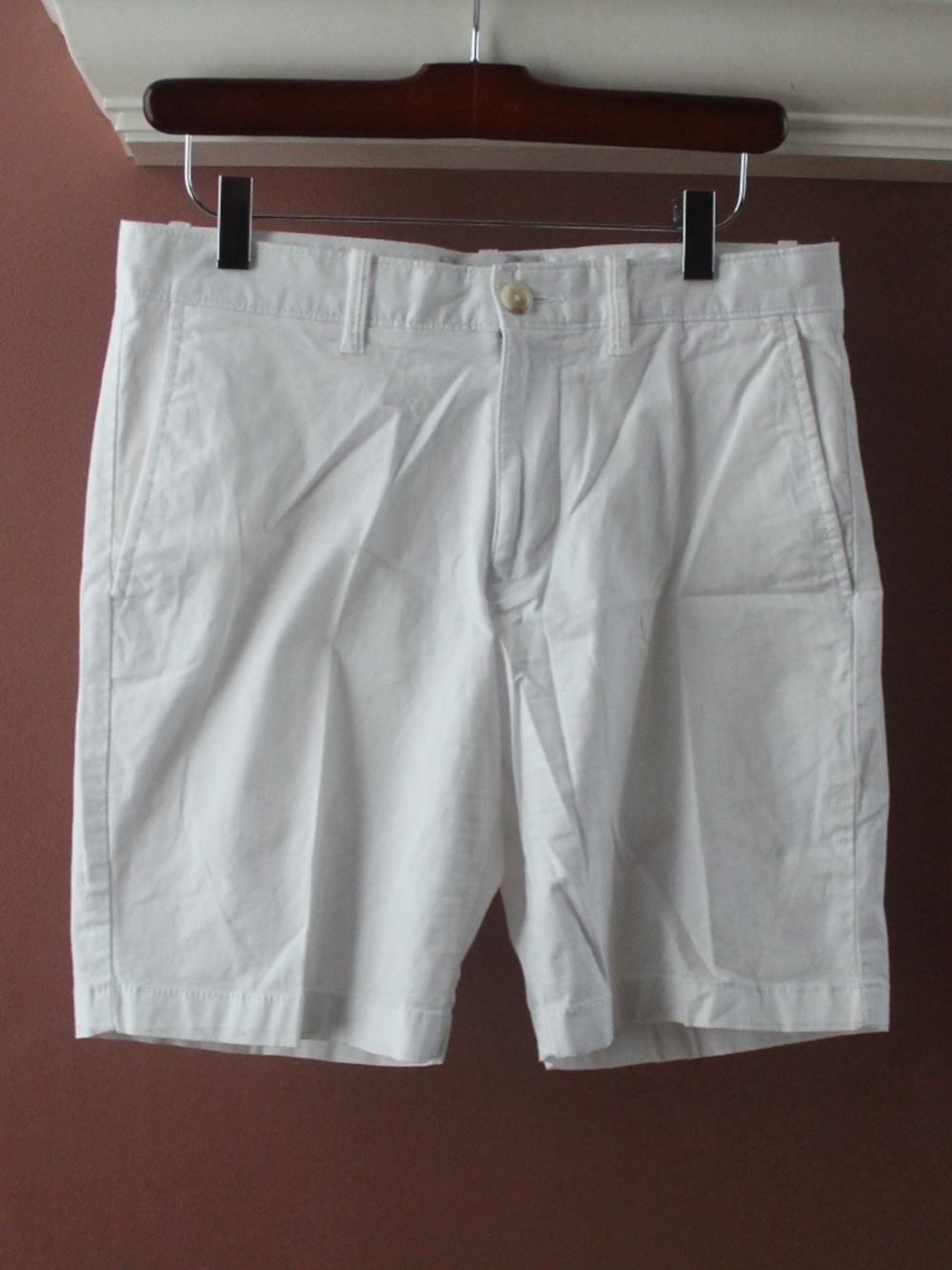Penguin Men's Slim Fit 8"-Inseam Short  29 White Cotton Blend